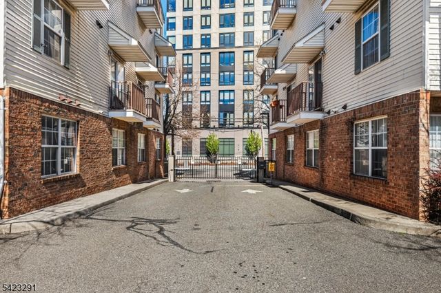 84 Union St C3, Newark City, NJ 07105