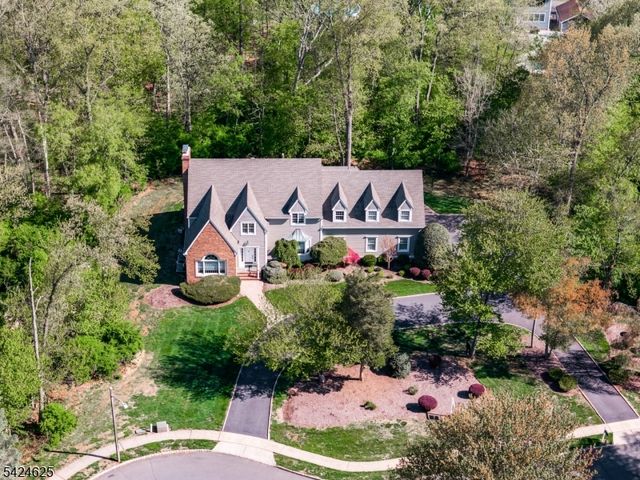 8 Waldron Dr, Bridgewater Twp., NJ 08836