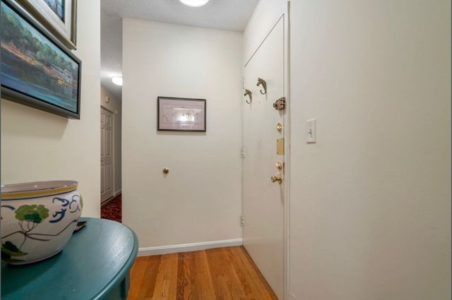 199 Marlborough St. 303, Boston, MA 02116