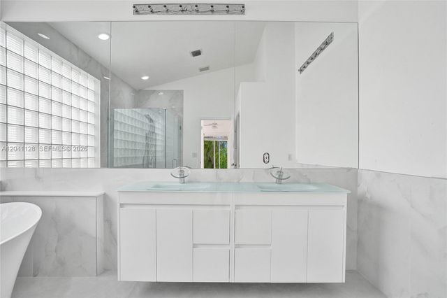 6931 NW 34th Street 6931, Margate, FL 33063