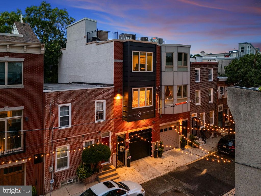 748 S DORRANCE ST, PHILADELPHIA, PA 19146 — photo 2