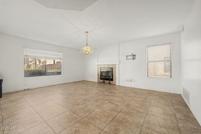 2031 E PARKSIDE Lane, Phoenix, AZ 85024