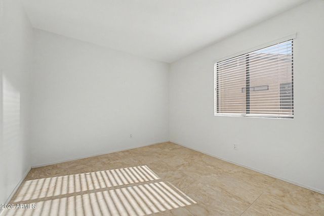 2031 E PARKSIDE Lane, Phoenix, AZ 85024