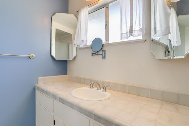 587 Cambridge Drive, Santa Clara, CA 95051