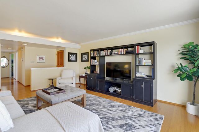 587 Cambridge Drive, Santa Clara, CA 95051