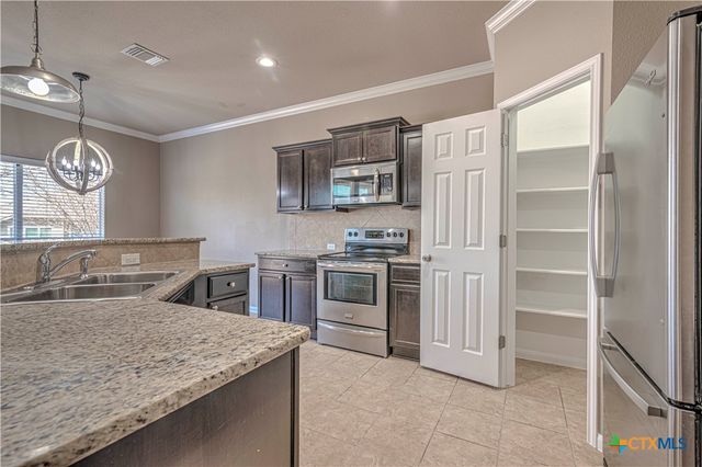 5928 Alexandria Drive, Temple, TX 76502