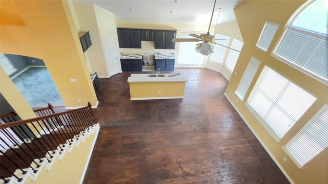 1005 Raspberry Lane, Desoto, TX 75115
