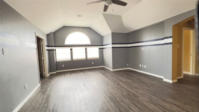 1005 Raspberry Lane, Desoto, TX 75115