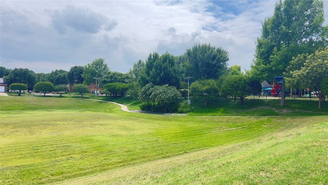 1005 Raspberry Lane, Desoto, TX 75115