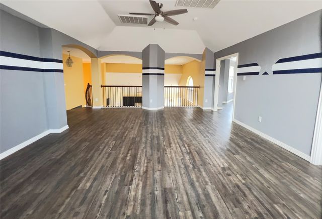 1005 Raspberry Lane, Desoto, TX 75115