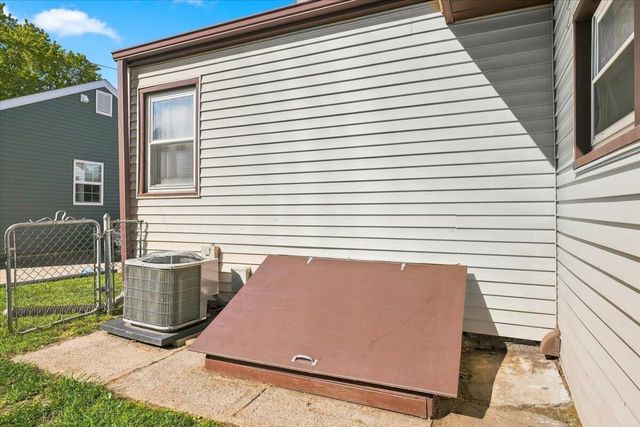 1015 PINE Street, Council Bluffs, IA 51501