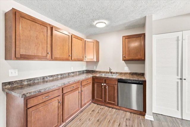 1015 PINE Street, Council Bluffs, IA 51501