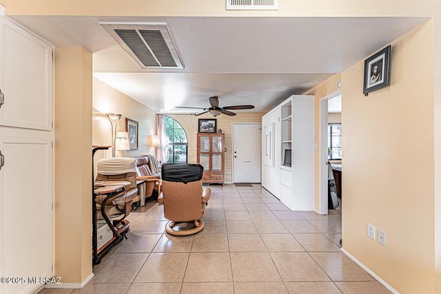 452 S La Cañada Drive, Green Valley, AZ 85614