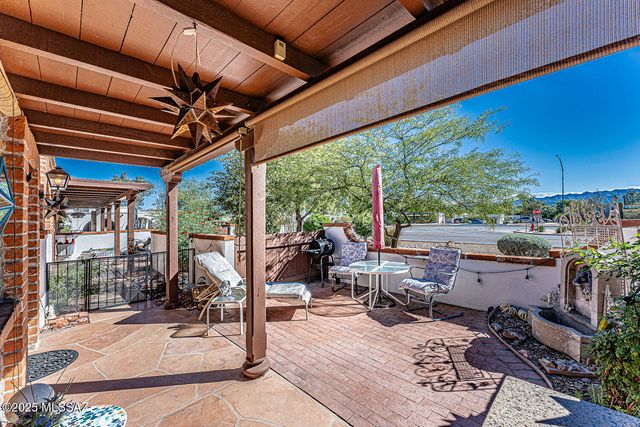 452 S La Cañada Drive, Green Valley, AZ 85614
