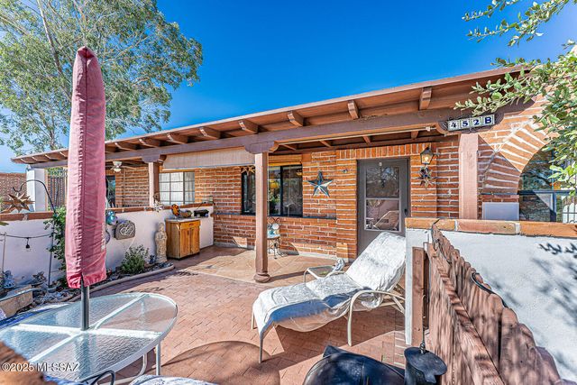 452 S La Cañada Drive, Green Valley, AZ 85614