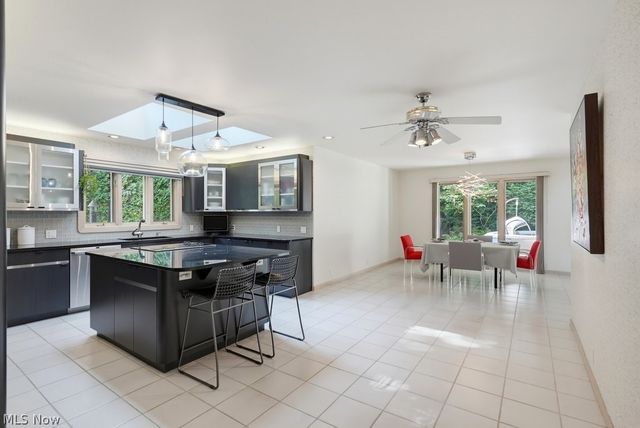 2596 Dodd Road, Willoughby Hills, OH 44094