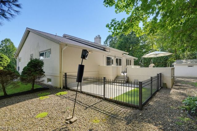2596 Dodd Road, Willoughby Hills, OH 44094