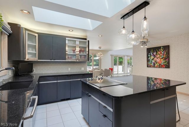 2596 Dodd Road, Willoughby Hills, OH 44094
