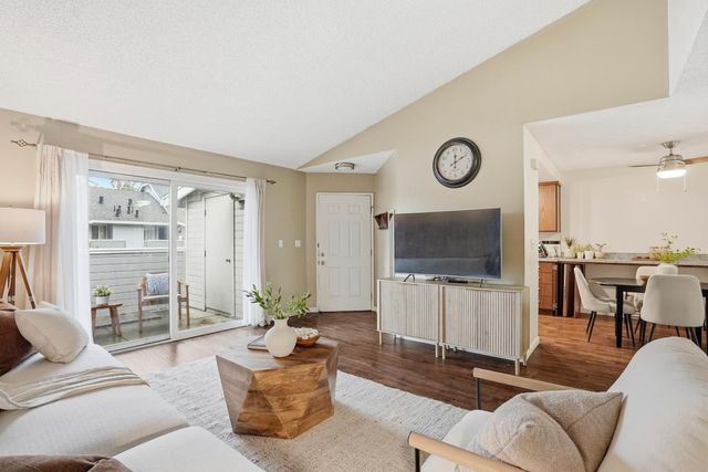 371 Shadow Run Drive, San Jose, CA 95110