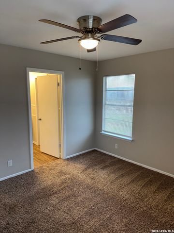 206 Balboa, Universal City, TX 78148