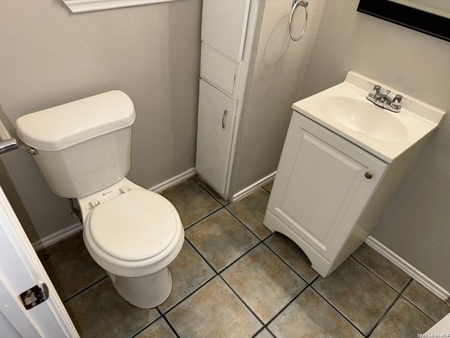 206 Balboa, Universal City, TX 78148