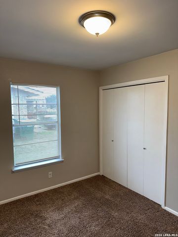 206 Balboa, Universal City, TX 78148