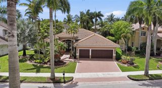 1783 Victoria Pointe Cir, Weston, FL 33327