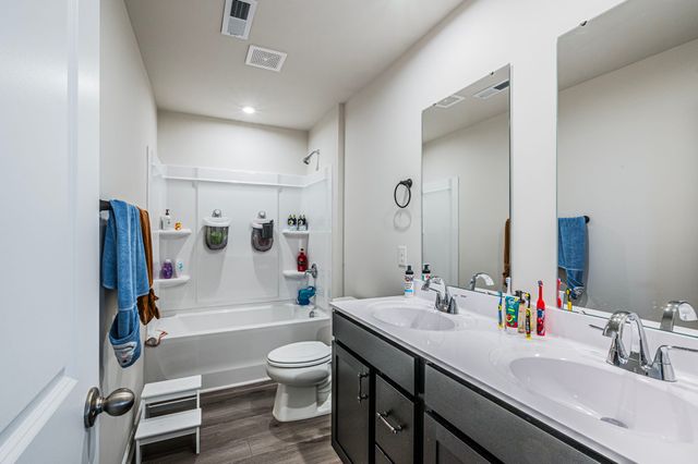 119 Amberleaf Cir, Franklin, KY 42134