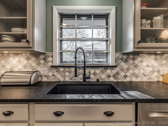 4121 S New Haven Place, Tulsa, OK 74135