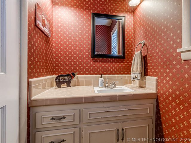 4121 S New Haven Place, Tulsa, OK 74135