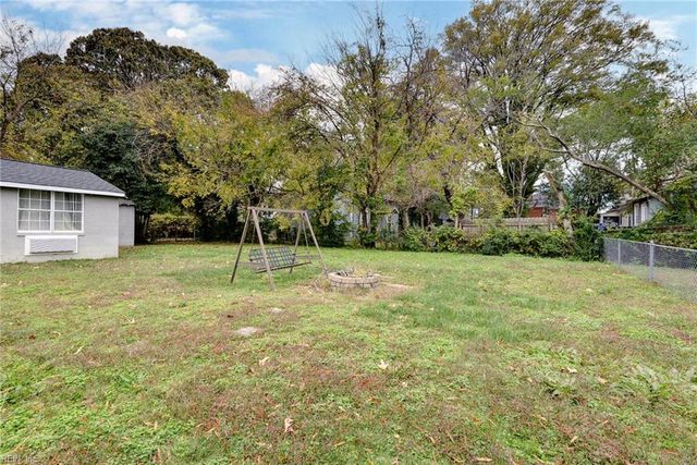 135 Pochin PL, Hampton, VA 23661