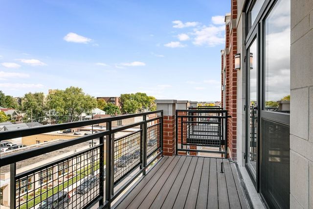 7652 Madison Street 309, Forest Park, IL 60130