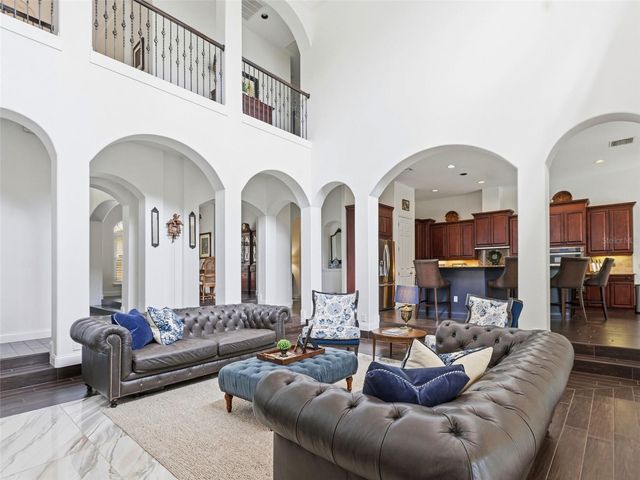 6121 AVOCETRIDGE DRIVE, Lithia, FL 33547