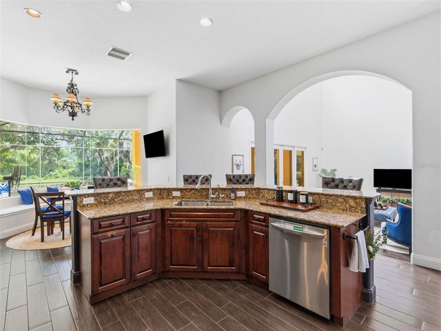 6121 AVOCETRIDGE DRIVE, Lithia, FL 33547