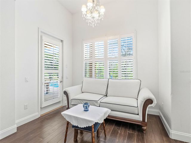 6121 AVOCETRIDGE DRIVE, Lithia, FL 33547