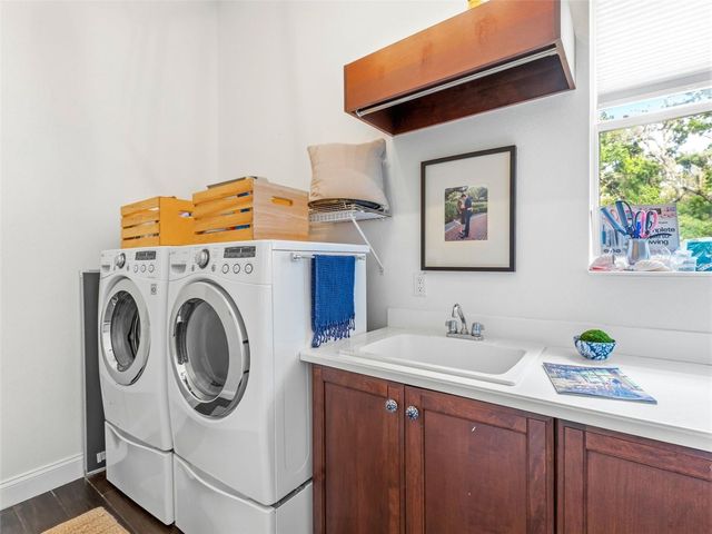 6121 AVOCETRIDGE DRIVE, Lithia, FL 33547