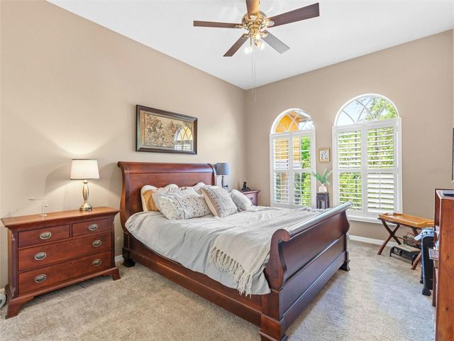 6121 AVOCETRIDGE DRIVE, Lithia, FL 33547