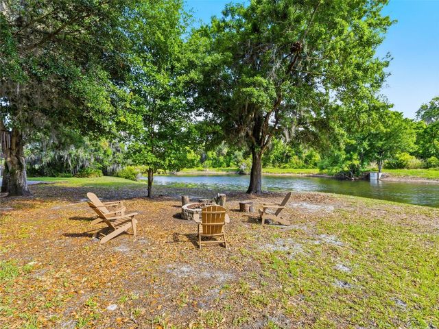 6121 AVOCETRIDGE DRIVE, Lithia, FL 33547