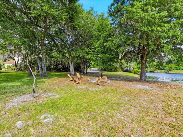 6121 AVOCETRIDGE DRIVE, Lithia, FL 33547