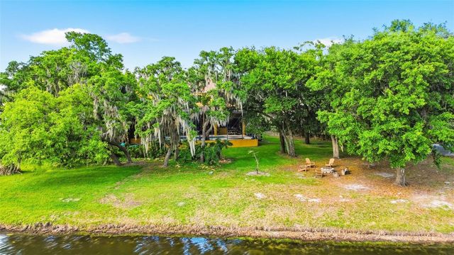 6121 AVOCETRIDGE DRIVE, Lithia, FL 33547