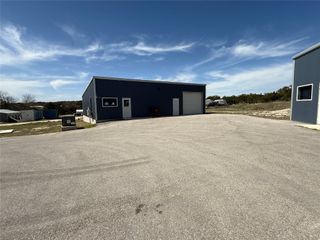150 Russell LN 9, Dripping Springs, TX 78620