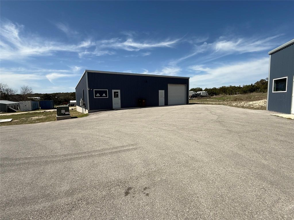 150 Russell LN 9, Dripping Springs, TX 78620