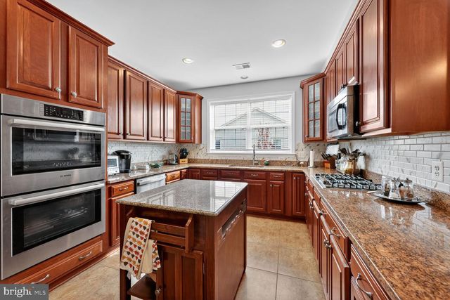 43669 MCDOWELL SQ, Leesburg, VA 20176