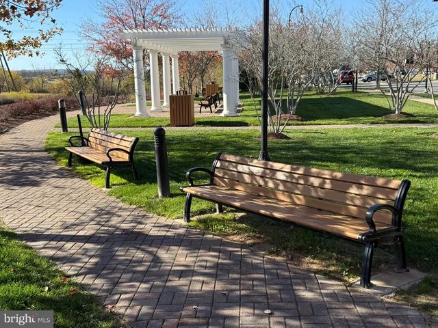 43669 MCDOWELL SQ, Leesburg, VA 20176