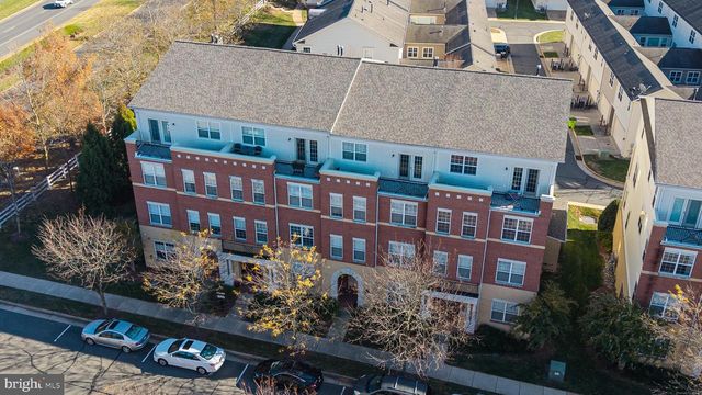 43669 MCDOWELL SQ, Leesburg, VA 20176