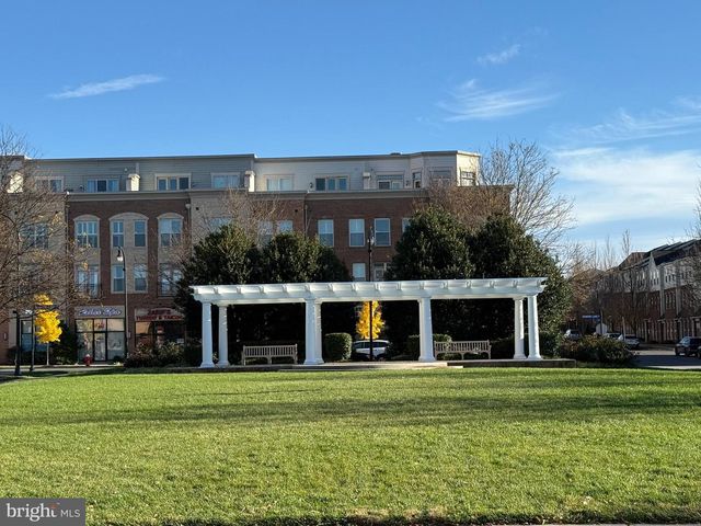 43669 MCDOWELL SQ, Leesburg, VA 20176