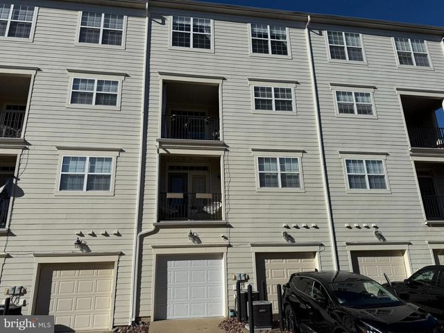 43669 MCDOWELL SQ, Leesburg, VA 20176