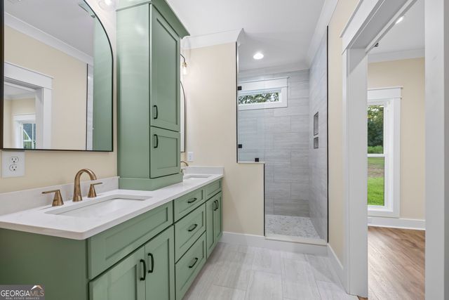 39 Virginia Street, Lavonia, GA 30553