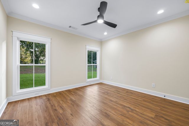 39 Virginia Street, Lavonia, GA 30553