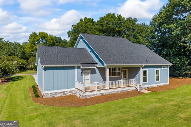 39 Virginia Street, Lavonia, GA 30553